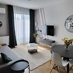 Dotis Apartament *