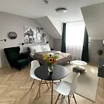 Apartament Dotis Tata