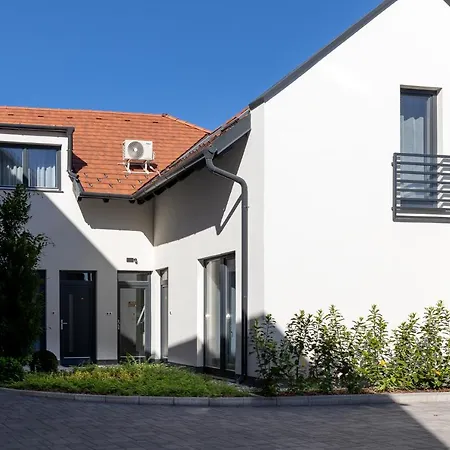 Dotis Apartament Tata